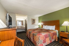 Days Inn by Wyndham Chattanooga Lookout Mountain West