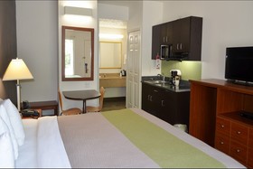 Studio 6 Chattanooga