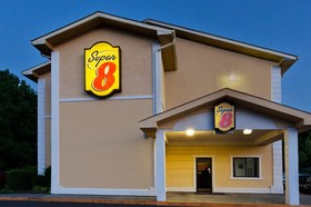 Super 8 by Wyndham Chattanooga Lookout Mountain TN