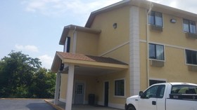 Super 8 by Wyndham Chattanooga Lookout Mountain TN