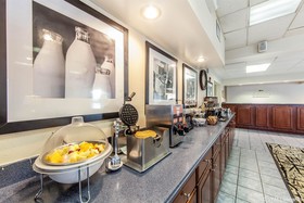 Clarion Inn Cleveland