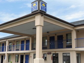 Executive Inn and Suites Covington