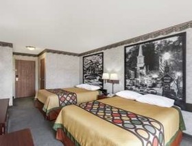 Super 8 by Wyndham Erwin