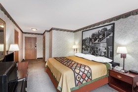 Super 8 by Wyndham Erwin