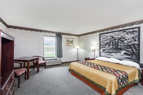 Super 8 by Wyndham Erwin