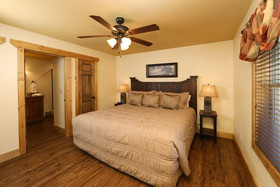 Hilltop Haven Chalet