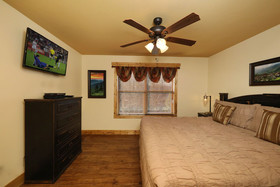 Hilltop Haven Chalet