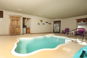 Hilltop Haven Chalet