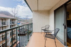 Oak Square Condominiums