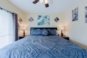 Oak Square Condominiums