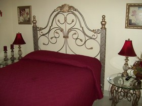 Oak Square Condominiums