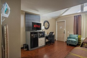 Super 8 by Wyndham Downtown Gatlinburg at Convention Center