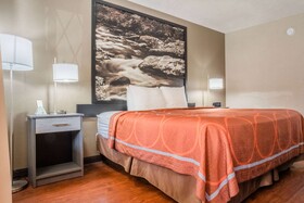 Super 8 by Wyndham Downtown Gatlinburg at Convention Center