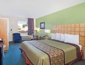 Days Inn by Wyndham Greeneville