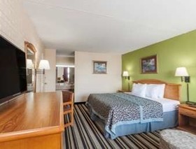 Days Inn by Wyndham Jackson