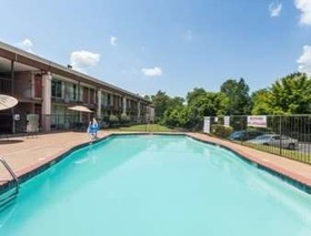 Days Inn by Wyndham Jackson