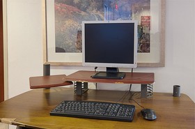 Econo Lodge Inn & Suites