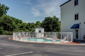 Americas Best Value Inn Knoxville East