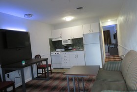Luxbury Inn & Suites