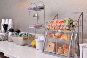 Americas Best Value Inn - Memphis / Airport