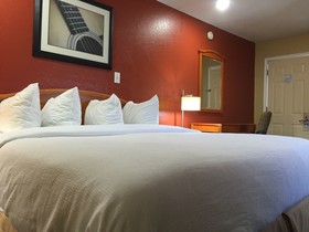 Vista Inn & Suites Memphis