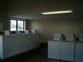 The Admiralty Suites & Inn of Millington