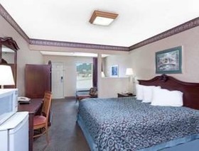 Days Inn by Wyndham Morristown