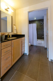 Acklen Luxury Condos by Hosteeva