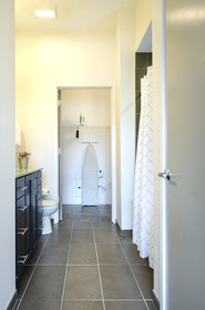 Acklen Luxury Condos by Hosteeva