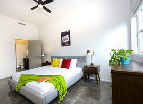 Acklen Luxury Condos by Hosteeva