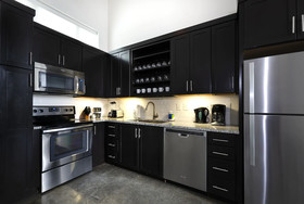 Acklen Luxury Condos by Hosteeva