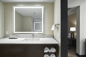 Embassy Suites by Hilton Nashville Downtown Convention Center