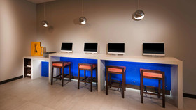 GLo Best Western Nashville Airport West