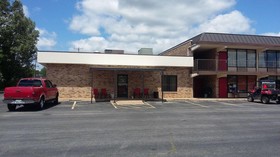 Paris Inn & Suites