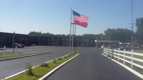 Paris Inn & Suites
