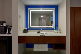 Holiday Inn Express & Suites Pigeon Forge - Sevierville