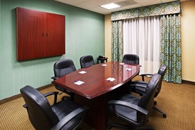 Holiday Inn Express Hotel & Suites Smyrna
