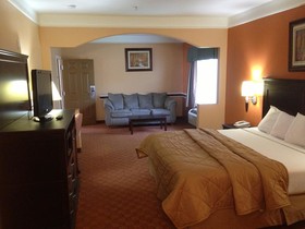 Scottish Inn & Suites