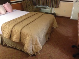 Scottish Inn & Suites