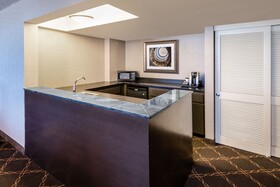 Austin Southpark Hotel