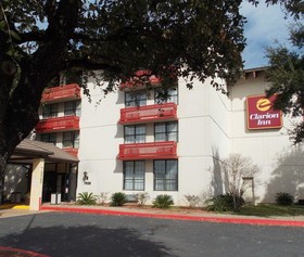 Quality Inn & Suites Downtown North