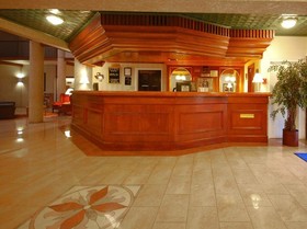 Quality Inn & Suites Downtown North