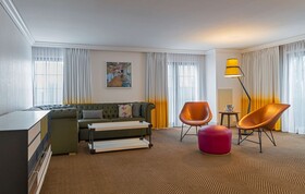 DoubleTree by Hilton Hotel Austin