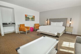 DoubleTree by Hilton Hotel Austin