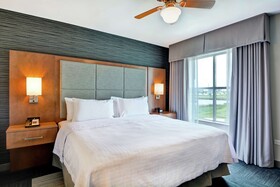 Homewood Suites by Hilton TechRidge Parmer @ I-35
