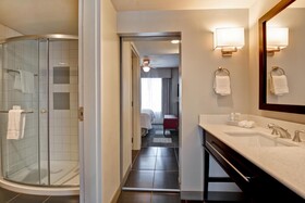 Homewood Suites by Hilton TechRidge Parmer @ I-35