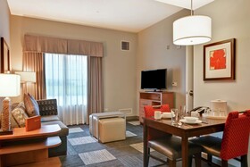 Homewood Suites by Hilton TechRidge Parmer @ I-35