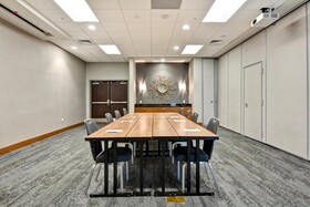 Homewood Suites by Hilton TechRidge Parmer @ I-35