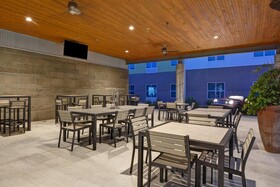 Homewood Suites by Hilton TechRidge Parmer @ I-35