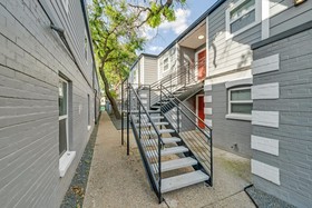 Hyde Park Square by Evonify
